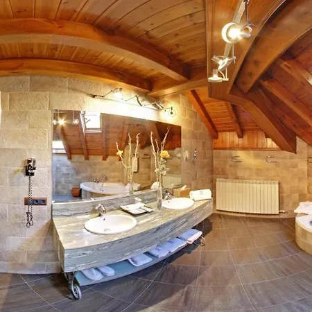 Hotel Restaurant Castellarnau 3*